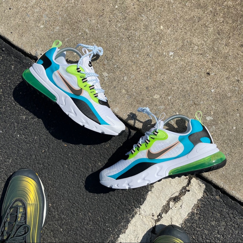 Nike React 270 - Picture 2 of 9